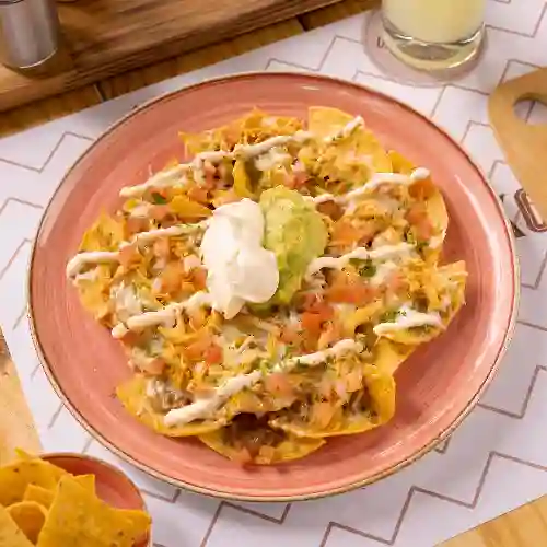 Nachos Ligeros de Pollo y Crema Azteca