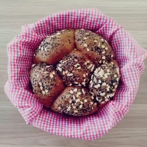 Pan masa madre integral con semillas
