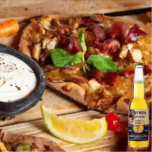 Combo Pizza Sweet Bacon + Cerveza Corona