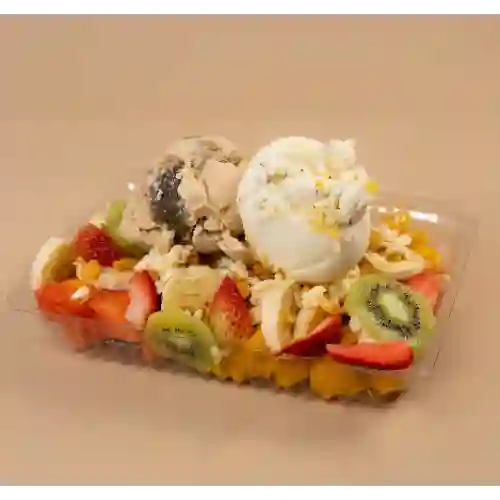 Ensalada de Frutas con Helado