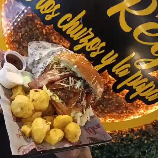 Hamburguesa artesanal+papas+gaseosa 250