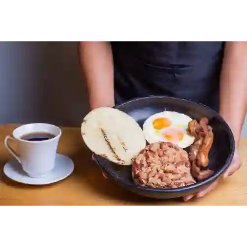 Chicharron y Huevos Al Gusto