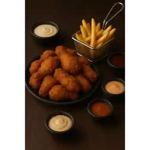 Alitas Crispy X12 + 2 Salsas + Papas