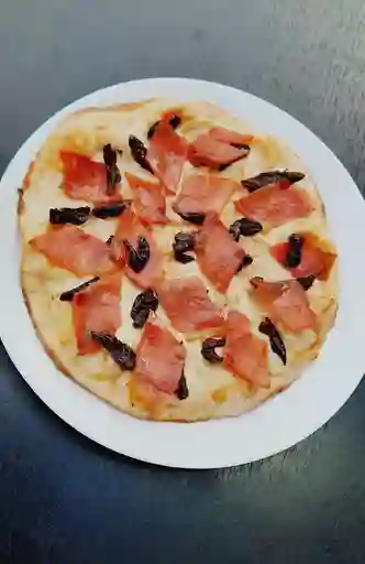 Pizza Ciruela Tocineta 