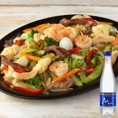 Combo Chop Suey + Agua Manantial 600 ml