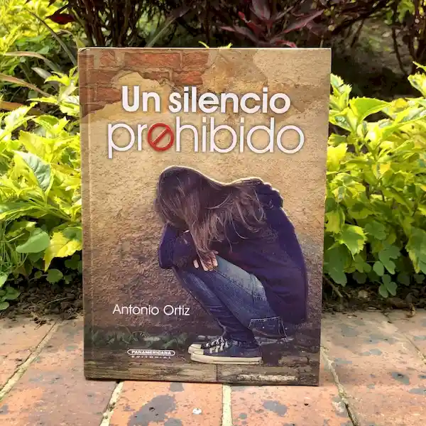 Un Silencio Prohibido - Antonio Ortiz