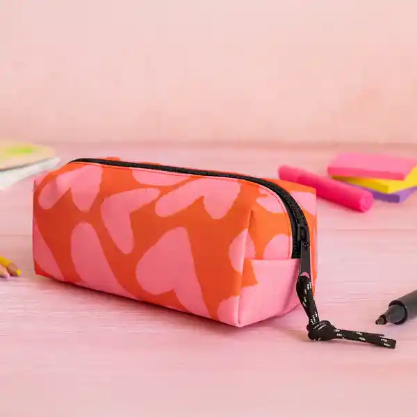 Cartuchera Estampado de Corazón Serie Black & White Rosa Miniso