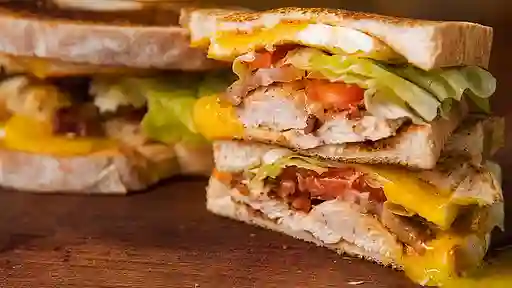 Sándwich de Pollo