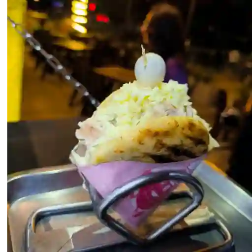 Arepa con pollo y champiñón