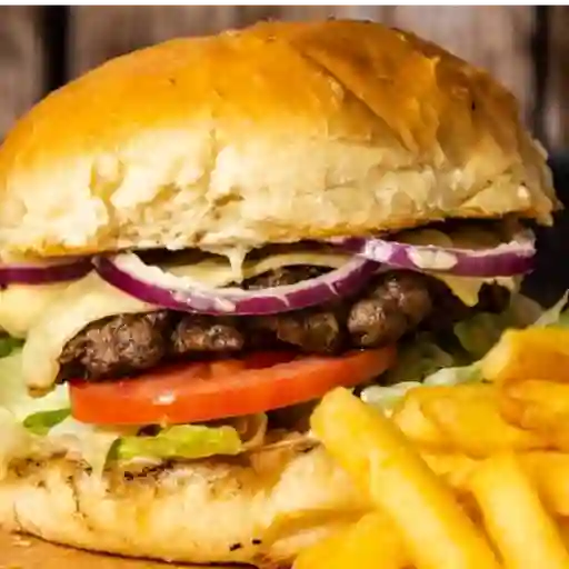 Hamburguesa de res + papas + limonada