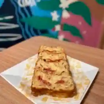 Torta de Almojabana con Bocadillo