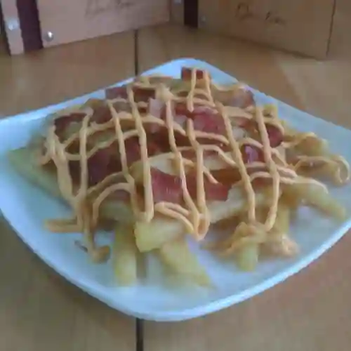 Papas Rasta Cheese Bacón