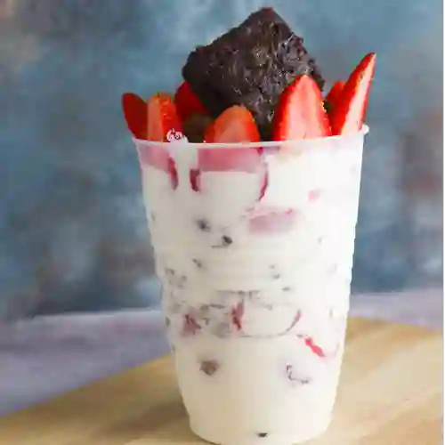 Fresas con Crema + Brownie