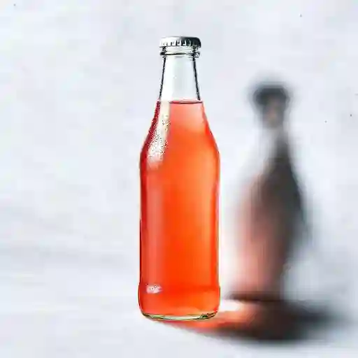Soda hatsu servida con frutas