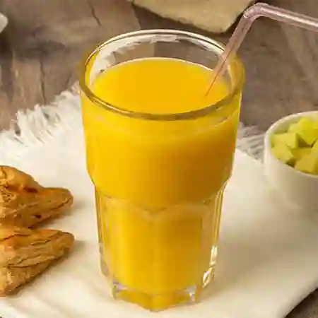 Jugo Natural de Mango en Agua