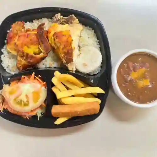 Bandeja Típica con Pollo Asado