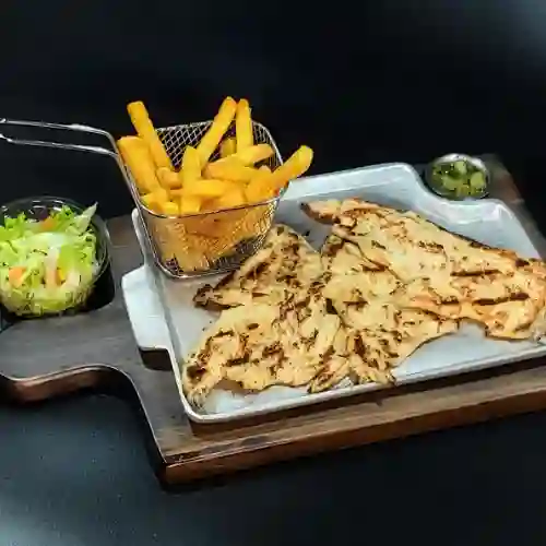Pechuga de Pollo Al Carbón 300 Gr.