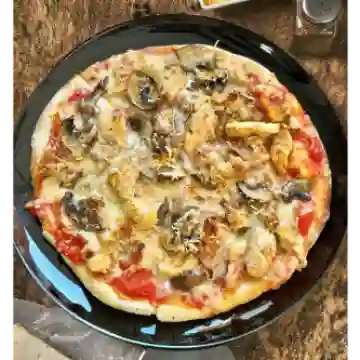 Pizza Pollo Champiñones