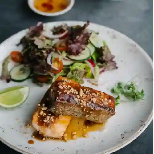 Salmón Thai