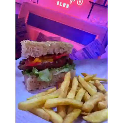 Sándwich de Pollo Apanado