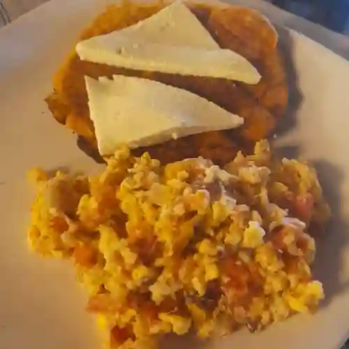 Huevos con Arepa de Choclo