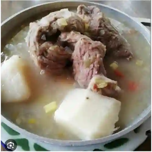 Sopa de Carne Salada Pequeña