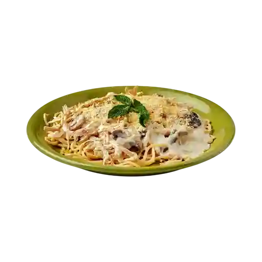Spaguetti Pollo y Champiñones