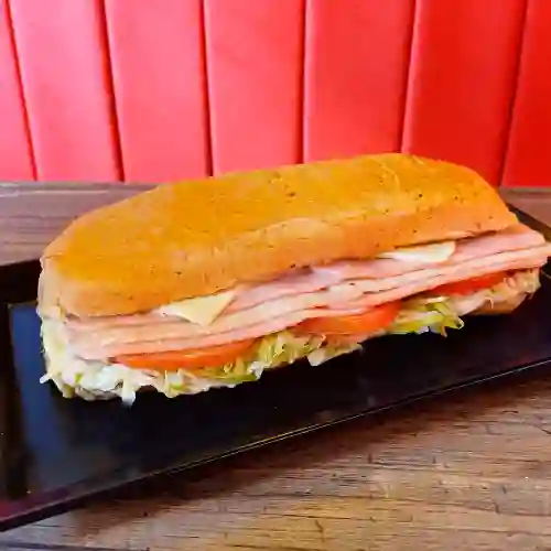 Sandwich Tres Carnes