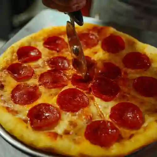 Pizza Mediana Pepperoni