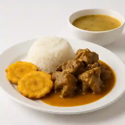 Chivo en Salsa de Coco