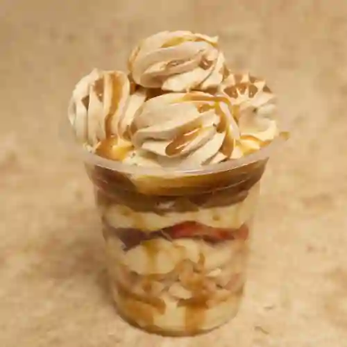 Vaso con Merengón y Fruta