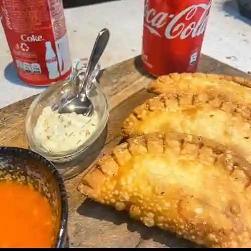 Empanada Arroz Carne