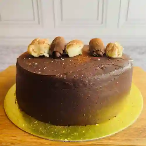 Torta Bombón Tres Chocolates