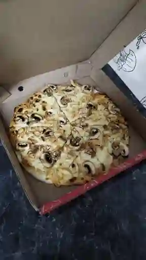 Pizza Pollo Champiñon