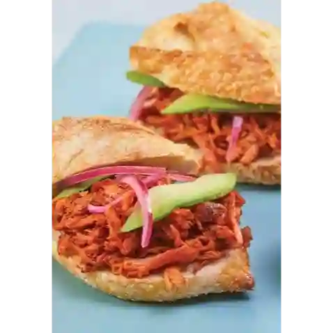 Torta de Cochinita Pibil