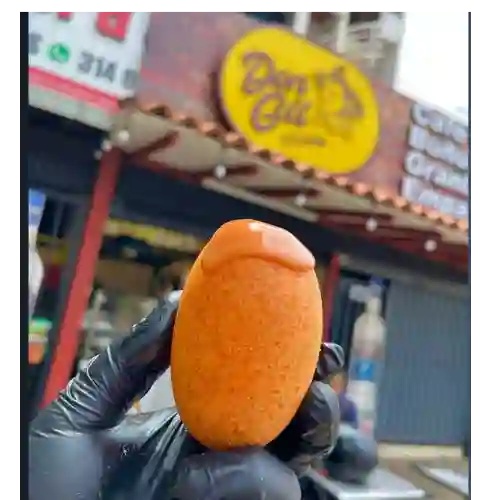 Buñuelo Mozarella con Arequipe