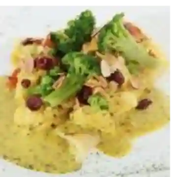 Crepe de Pollo Al Curry