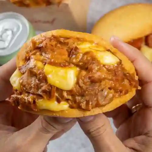 Arepiz Carne Desmechada