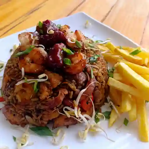 Arroz chino especial mediano