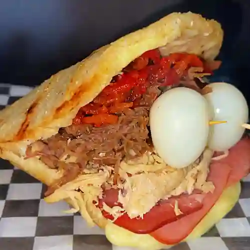 Arepa Mixta Especial con Tocineta