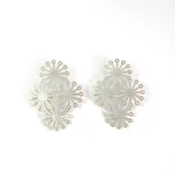 Claudia Fajardo Aretes Topos Roma Plata x4