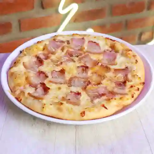 Típica de Tocineta con Queso