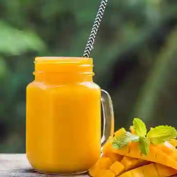 Jugos naturales en agua