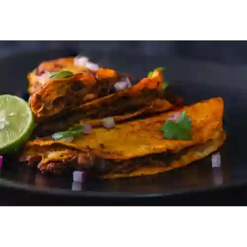 Tripleta de Tacos de Birria