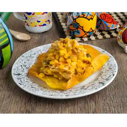 Patacón con Pollo y Maíz Desayuno