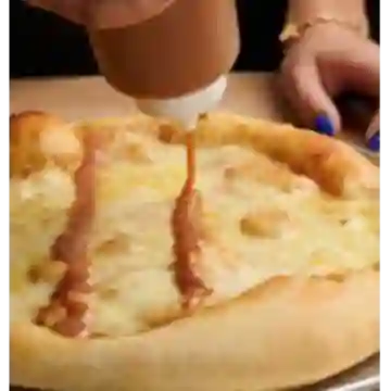 Pizza Dulce de Leche y Queso