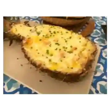 Piña rellena al pomodoro