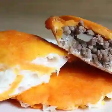 Arepa de Huevo con Carne