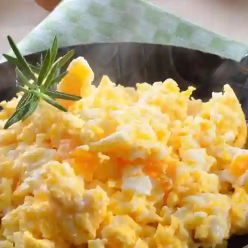 Huevos Cremosos