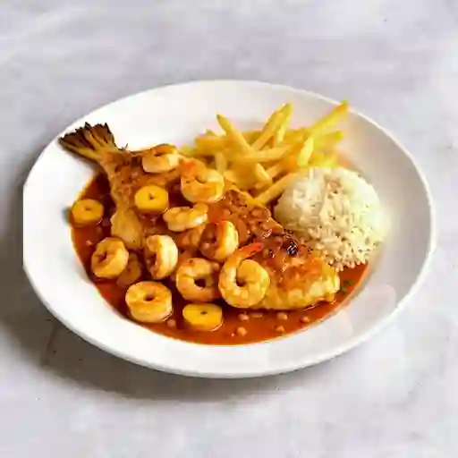 Bagre en Salsa de Camarones